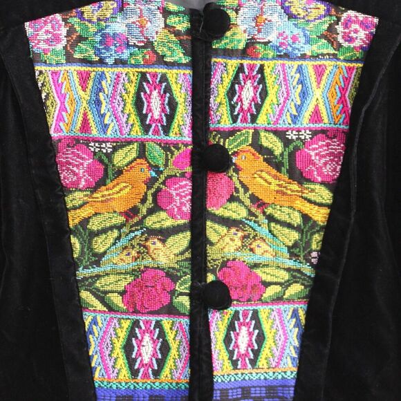 Milagros Hand Loomed Bird Floral Pattern Cropped Black Velvet Jacket Size Medium - Picture 3 of 6